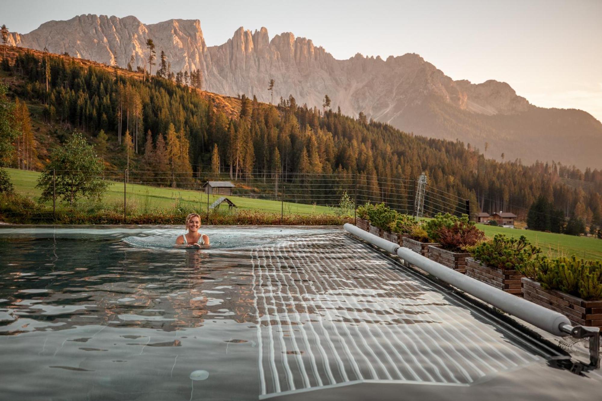 Moseralm Dolomiti Spa Resort Nova Levante Exteriör bild
