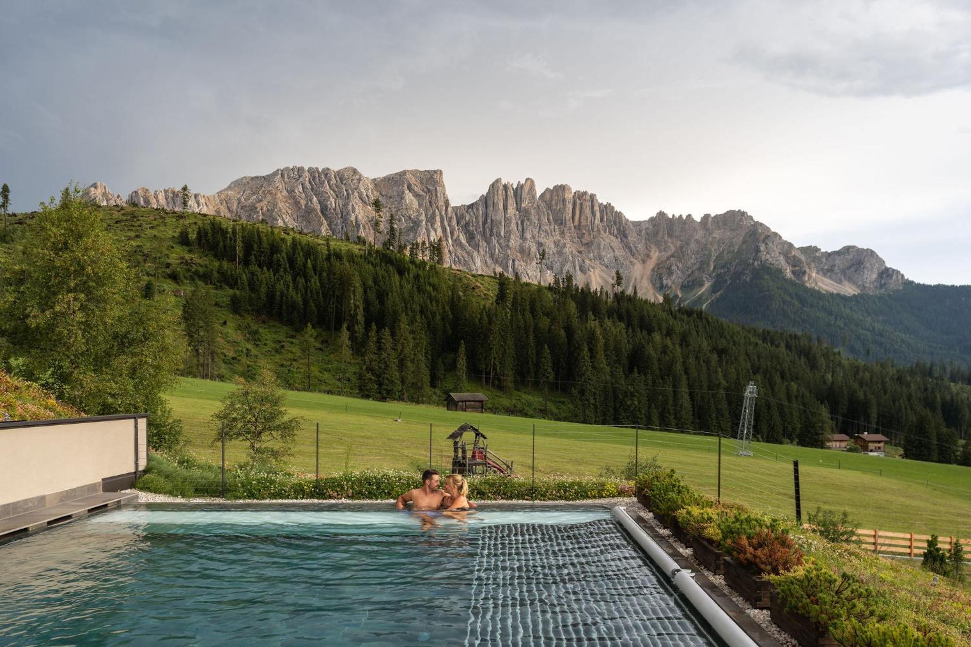 Moseralm Dolomiti Spa Resort Nova Levante Exteriör bild